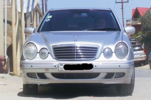 Mercedes E 220 2000
