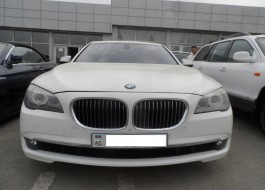 BMW 750 2009