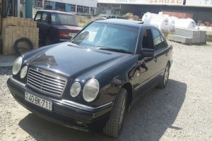 Mercedes E 240 1998