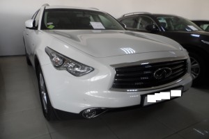 Infiniti FX37 