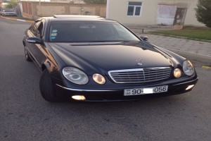 Mercedes E 240 2002