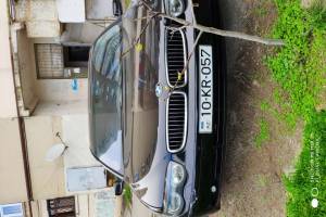 BMW 745 