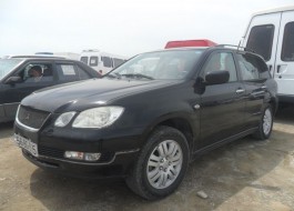 Mitsubishi Airtrek 2001