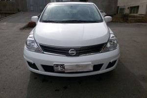 Nissan Tiida 