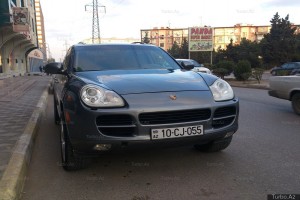 Porsche Cayenne 2004