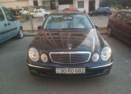 Mercedes E 240