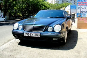 Mercedes E 220 2000