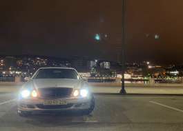 Mercedes E 320