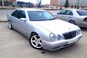 Mercedes E 320 2000