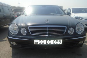 Mercedes E 240 2003