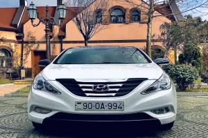 Hyundai Sonata 