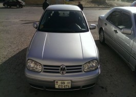 Volkswagen Golf 2002