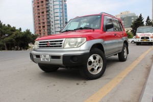 Mitsubishi Pajero iO 1999