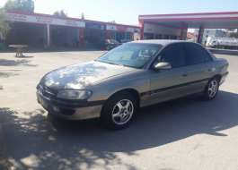Opel Omega 