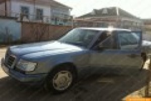 Mercedes E 200 1990