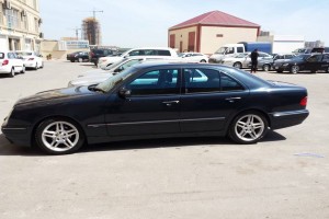 Mercedes E 200 2000